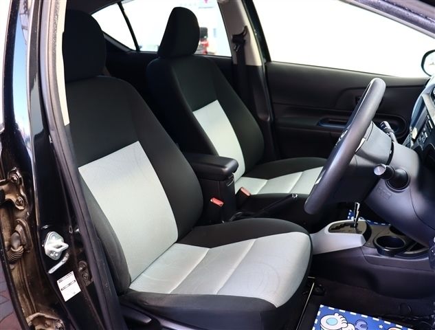 TOYOTA AQUA 2013 Image 31