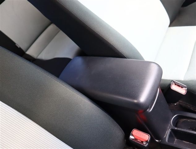 TOYOTA AQUA 2013 Image 31