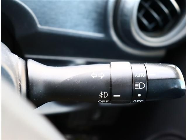 TOYOTA AQUA 2013 Image 31