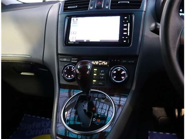 TOYOTA MARK X ZIO 2011 Image 31