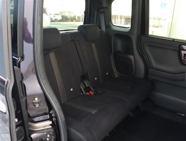 HONDA N BOX CUSTOM 2020 Image 31