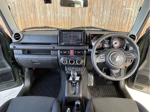 SUZUKI JIMNY NOMADE 2025 Image 31