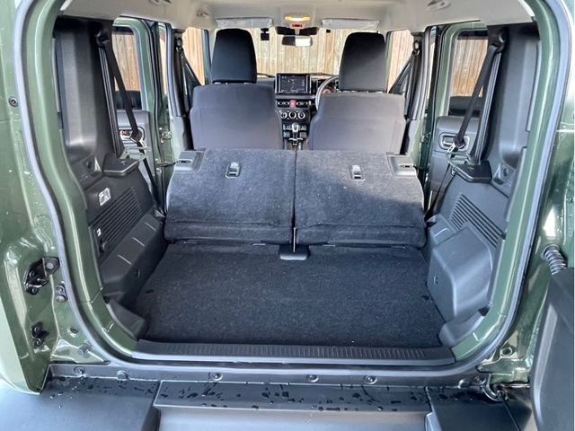 SUZUKI JIMNY NOMADE 2025 Image 31