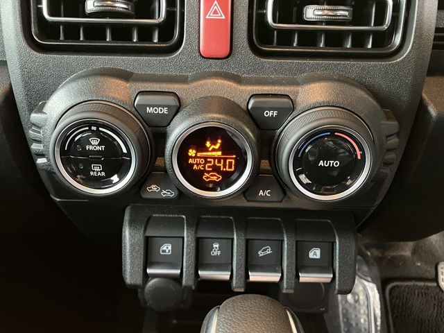 SUZUKI JIMNY NOMADE 2025 Image 31