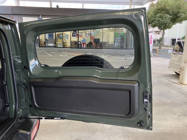 SUZUKI JIMNY NOMADE 2025 Image 31