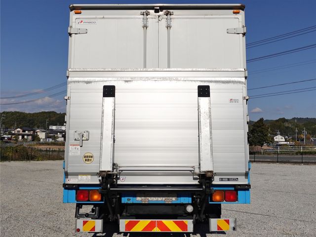 MITSUBISHI FUSOU FIGHTER 2013 Image 31