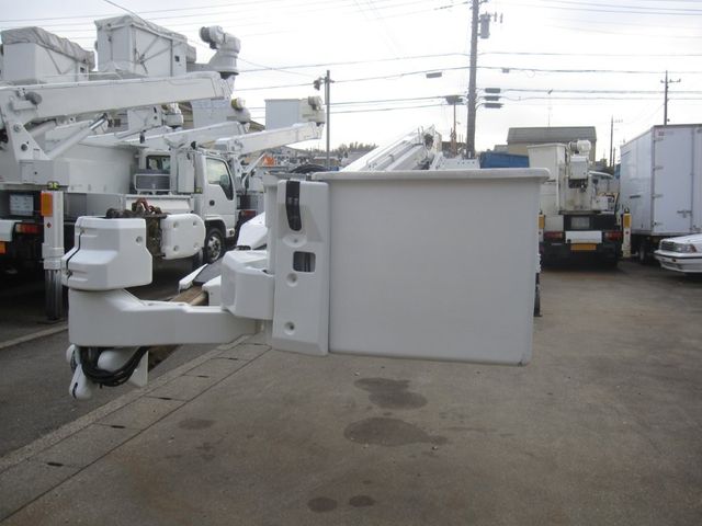 HINO DUTRO 2011 Image 31