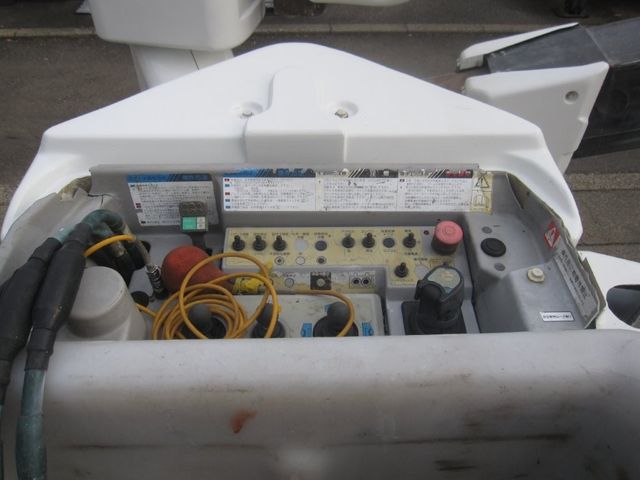 HINO DUTRO 2011 Image 31