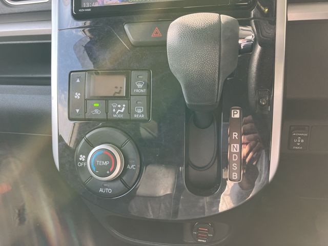 DAIHATSU TANTO CUSTOM 2018 Image 31