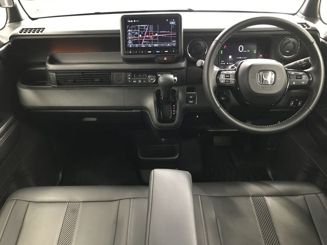 HONDA N BOX CUSTOM 2024 Image 31