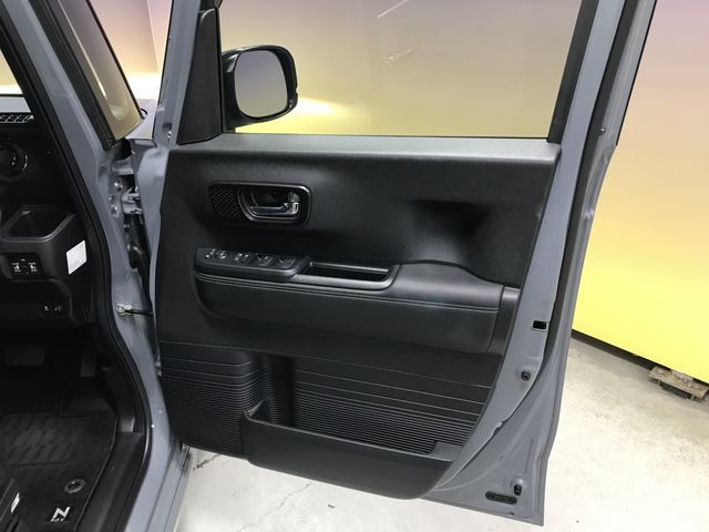 HONDA N BOX CUSTOM 2024 Image 31