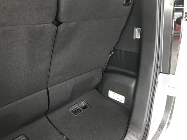 HONDA N BOX CUSTOM 2024 Image 31