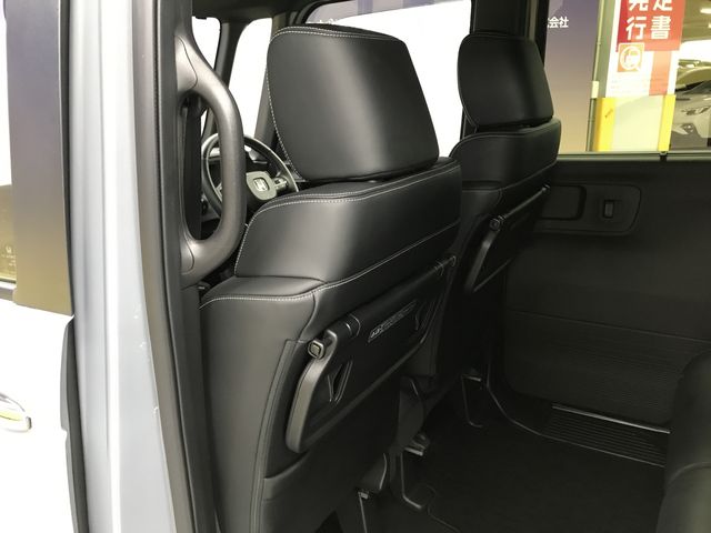 HONDA N BOX CUSTOM 2024 Image 31