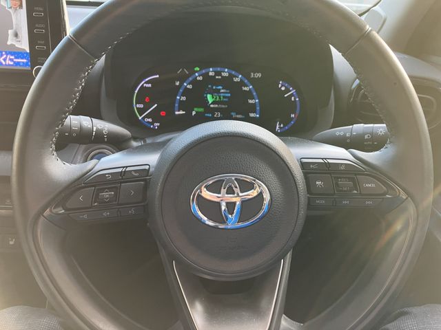 TOYOTA YARIS CROSS HYBRID 2022 Image 31