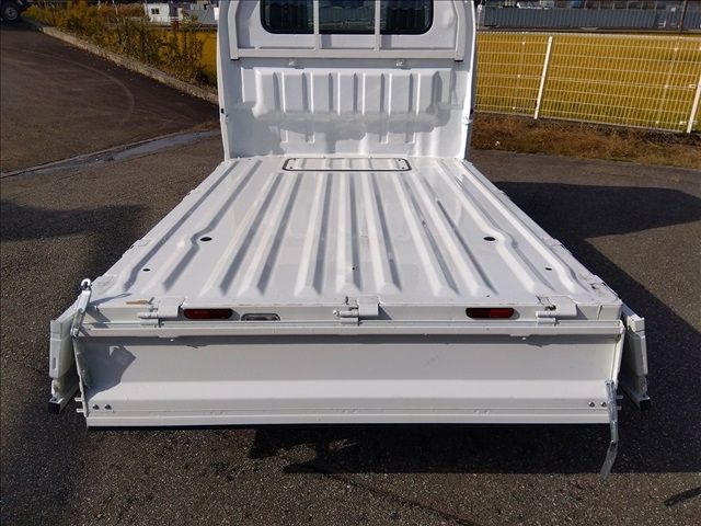 MITSUBISHI MINICAB TRUCK 4WD 2024 Image 31