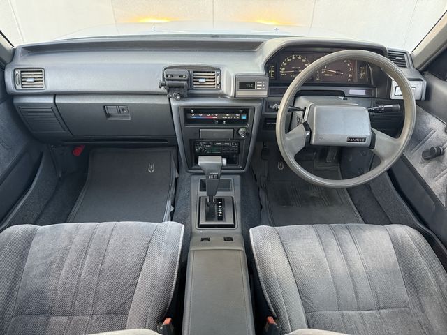 TOYOTA MARK2 WAGON 1985 Image 31
