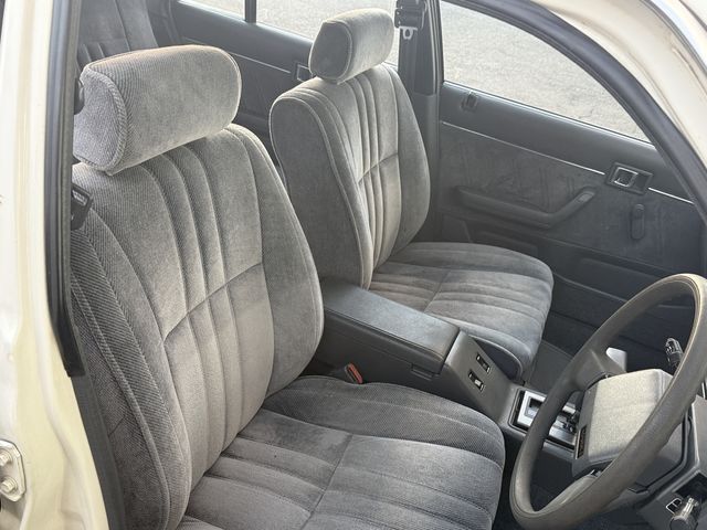 TOYOTA MARK2 WAGON 1985 Image 31