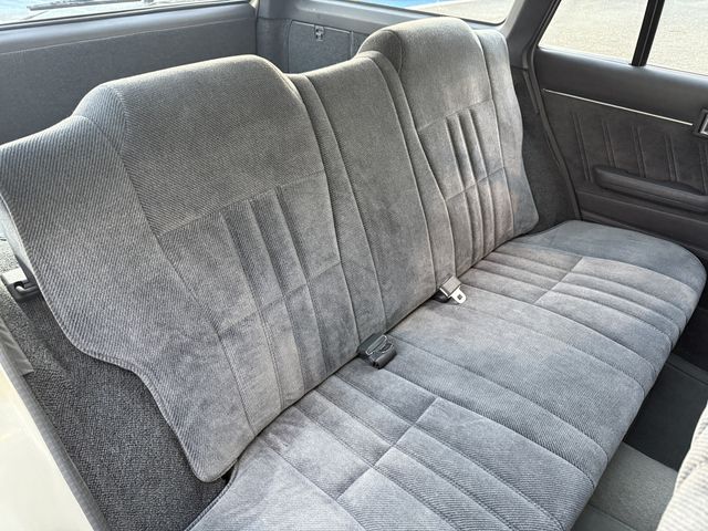 TOYOTA MARK2 WAGON 1985 Image 31