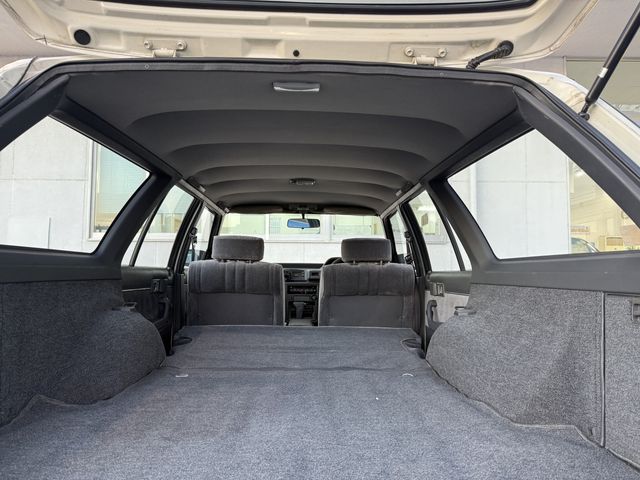 TOYOTA MARK2 WAGON 1985 Image 31