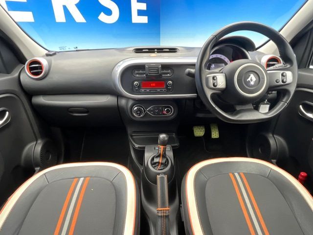 RENAULT TWINGO 2018 Image 31