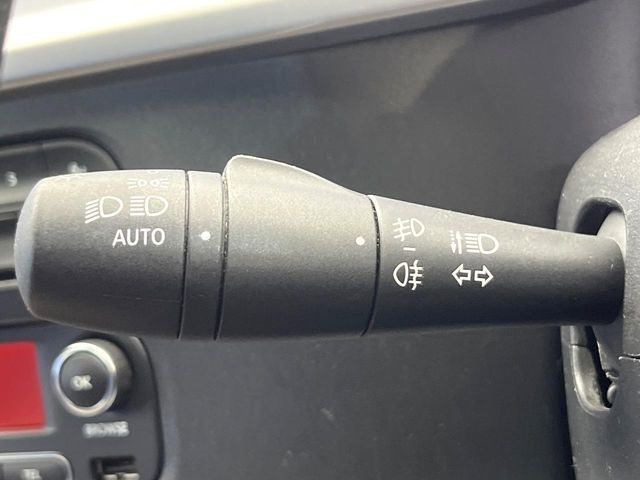 RENAULT TWINGO 2018 Image 31