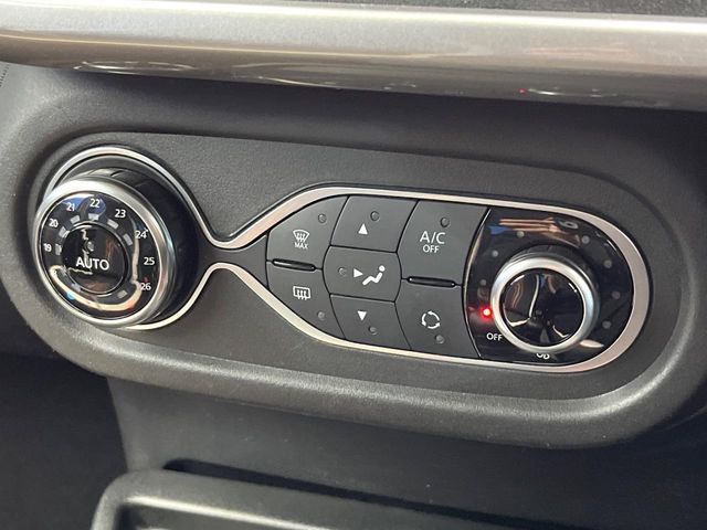 RENAULT TWINGO 2018 Image 31