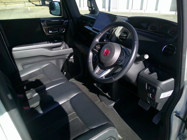 HONDA N BOX CUSTOM 2019 Image 31