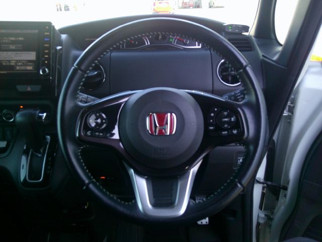 HONDA N BOX CUSTOM 2019 Image 31