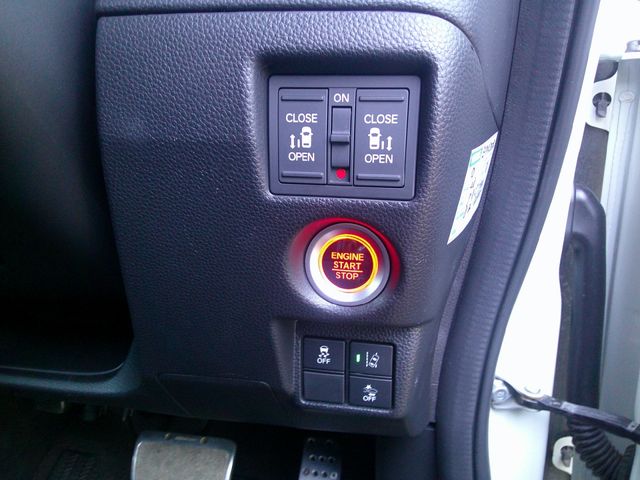 HONDA N BOX CUSTOM 2019 Image 31