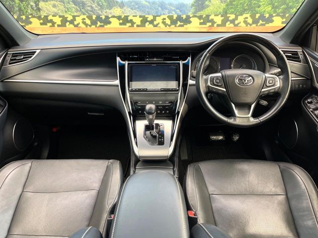 TOYOTA HARRIER 2WD 2017 Image 31