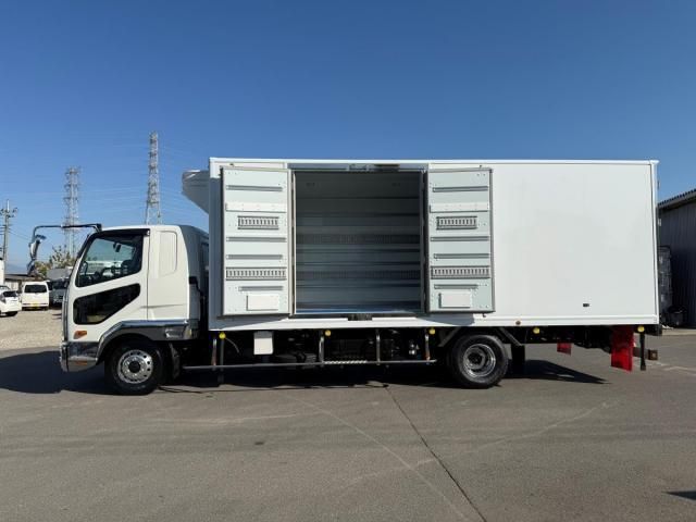 MITSUBISHI FUSOU FIGHTER 2025 Image 31