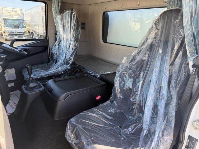 MITSUBISHI FUSOU FIGHTER 2025 Image 31