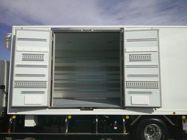 MITSUBISHI FUSOU FIGHTER 2025 Image 31