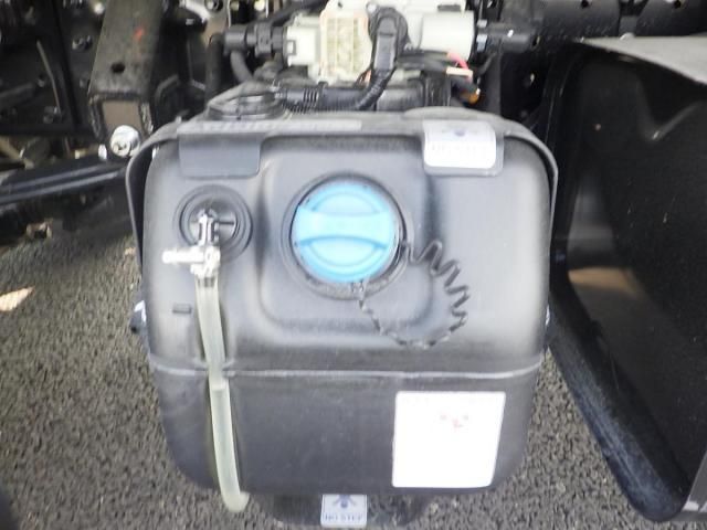 MITSUBISHI CANTER 2024 Image 31