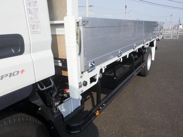 MITSUBISHI CANTER 2024 Image 31