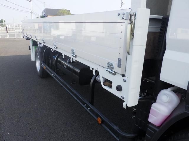 MITSUBISHI CANTER 2024 Image 31