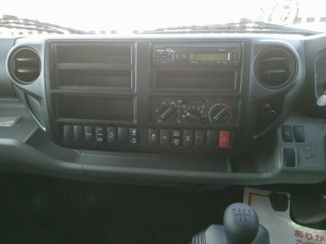 HINO DUTRO 2025 Image 31