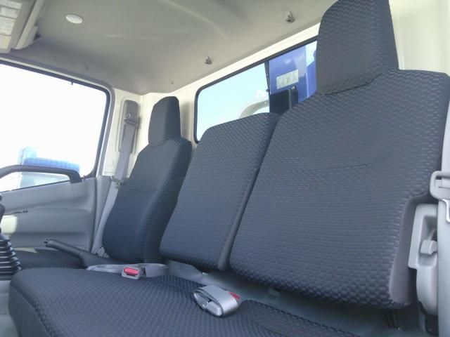 HINO DUTRO 2025 Image 31