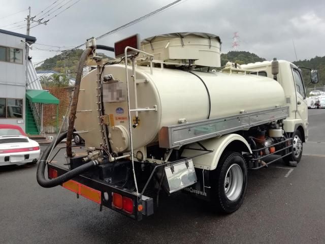 MITSUBISHI FUSOU FIGHTER 2010 Image 31