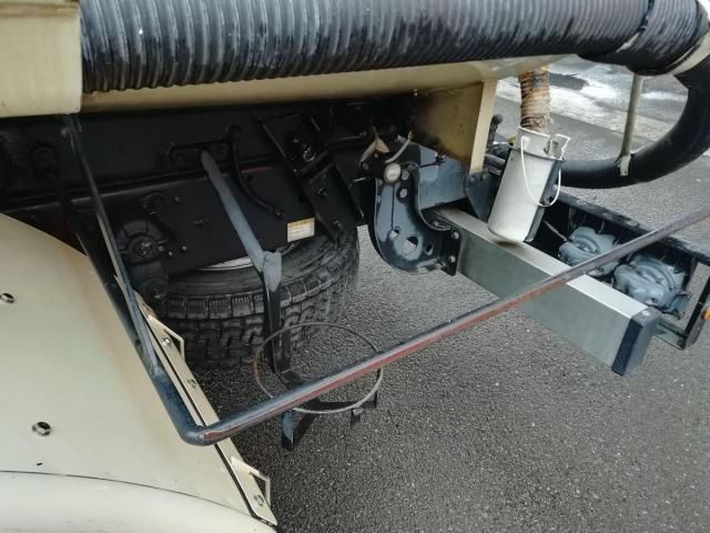 MITSUBISHI FUSOU FIGHTER 2010 Image 31