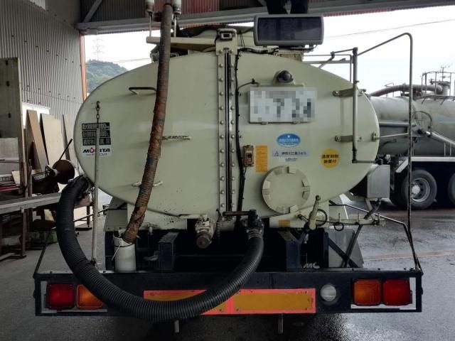 MITSUBISHI FUSOU FIGHTER 2010 Image 31