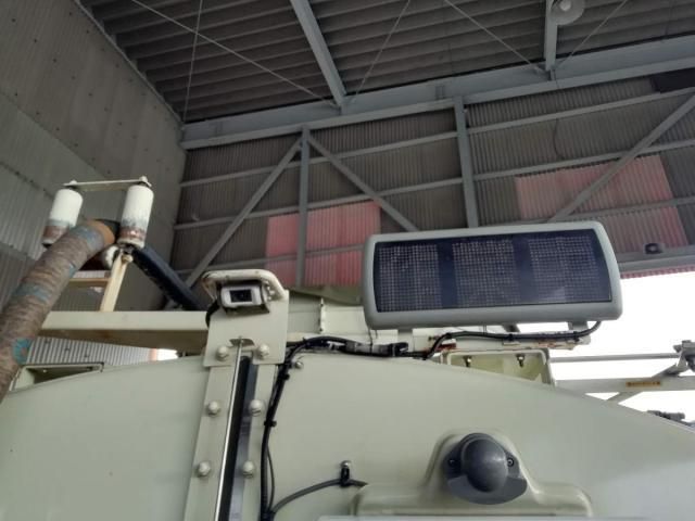 MITSUBISHI FUSOU FIGHTER 2010 Image 31