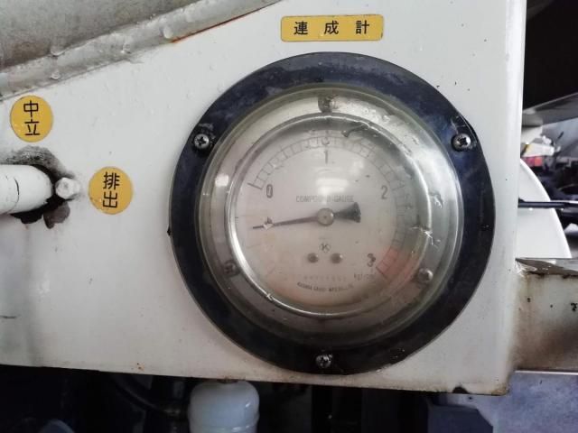 MITSUBISHI FUSOU FIGHTER 2010 Image 31