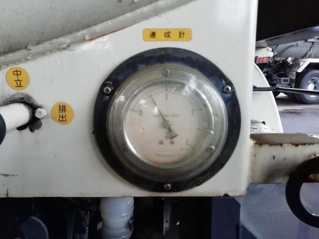 MITSUBISHI FUSOU FIGHTER 2010 Image 31