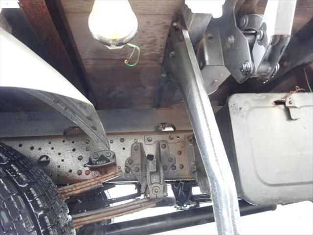 MITSUBISHI FUSOU FIGHTER 2015 Image 31