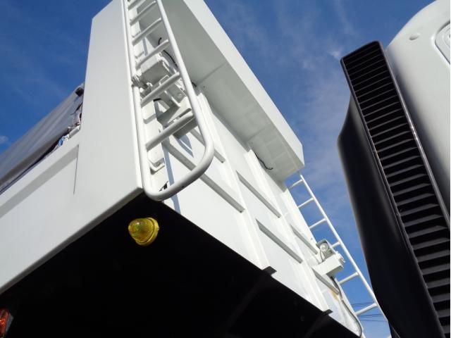 MITSUBISHI FUSOU SUPER GREAT 2023 Image 31