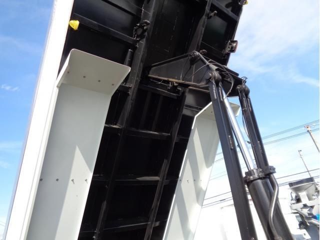 MITSUBISHI FUSOU SUPER GREAT 2023 Image 31