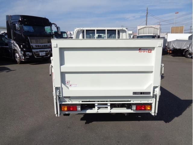 MITSUBISHI CANTER 2025 Image 31