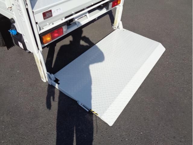 MITSUBISHI CANTER 2025 Image 31