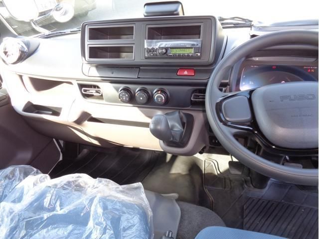 MITSUBISHI CANTER 2025 Image 31